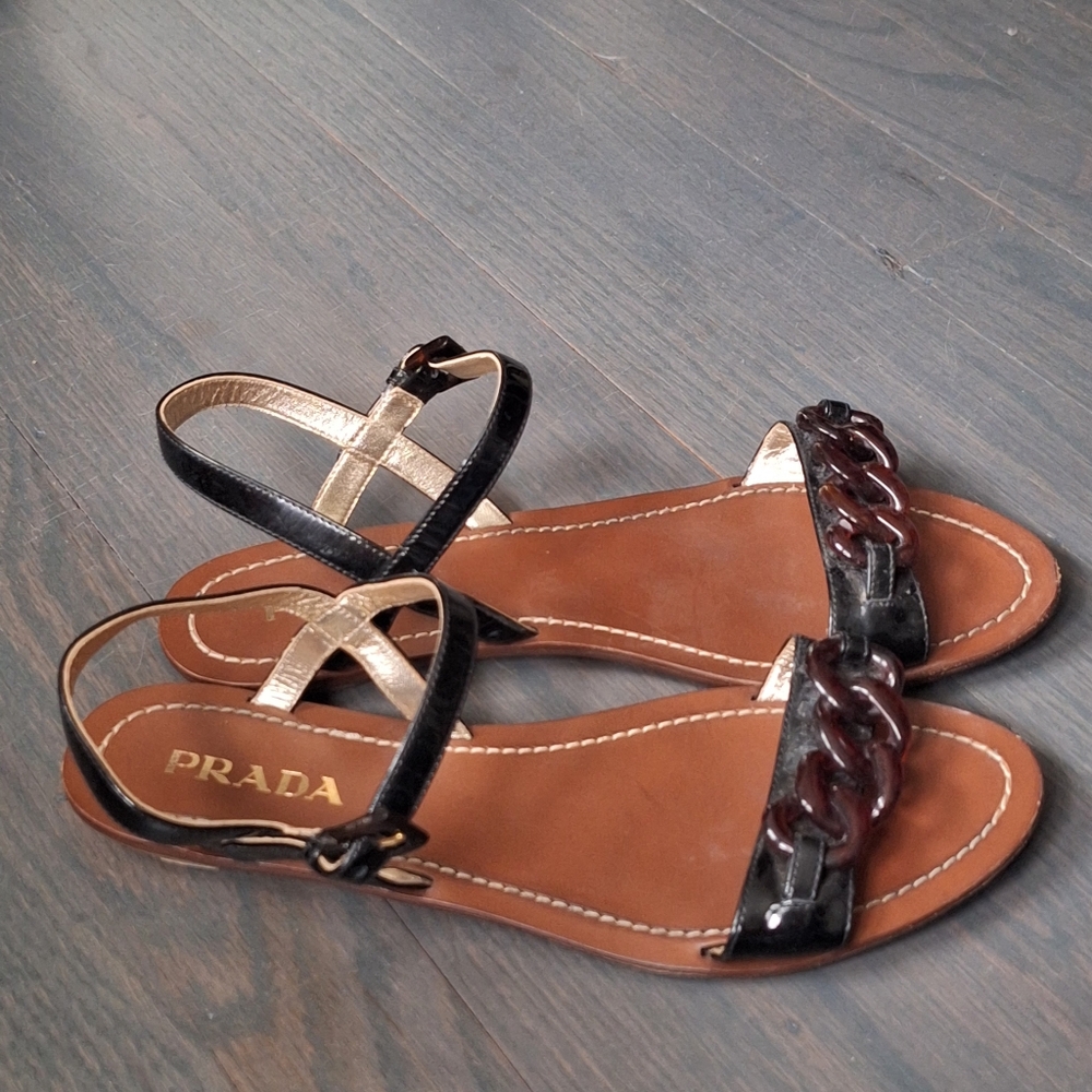 PRADA Patent Black Leather Tortoise Shell Style Link/Chains Sandals 39